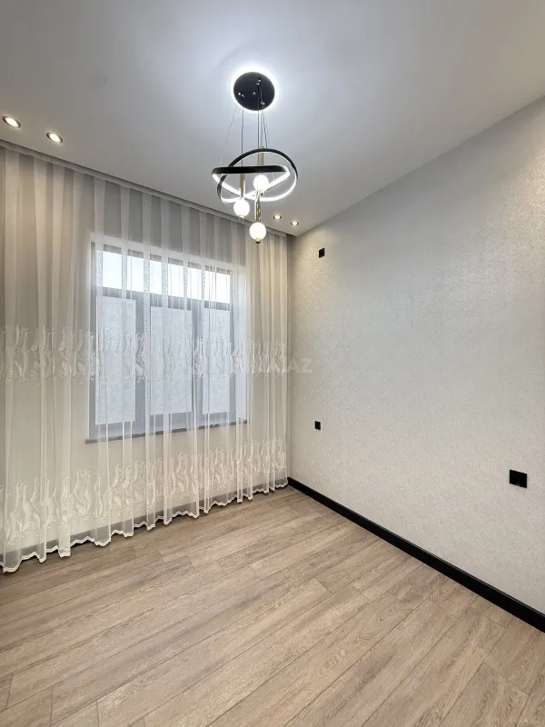 Satılır 4 otaqlı həyət evi 160 m²