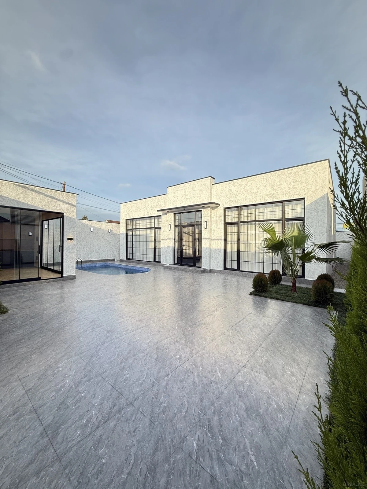 Satılır 4 otaqlı həyət evi 160 m²