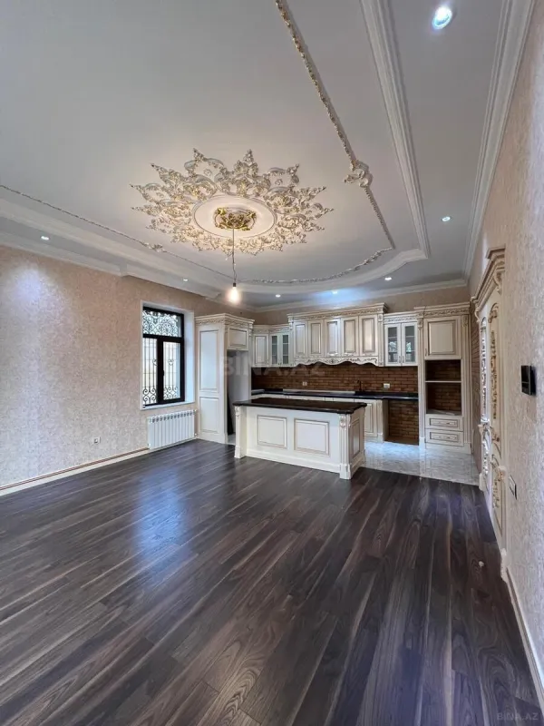 Satılır 7 otaqlı həyət evi 285 m²