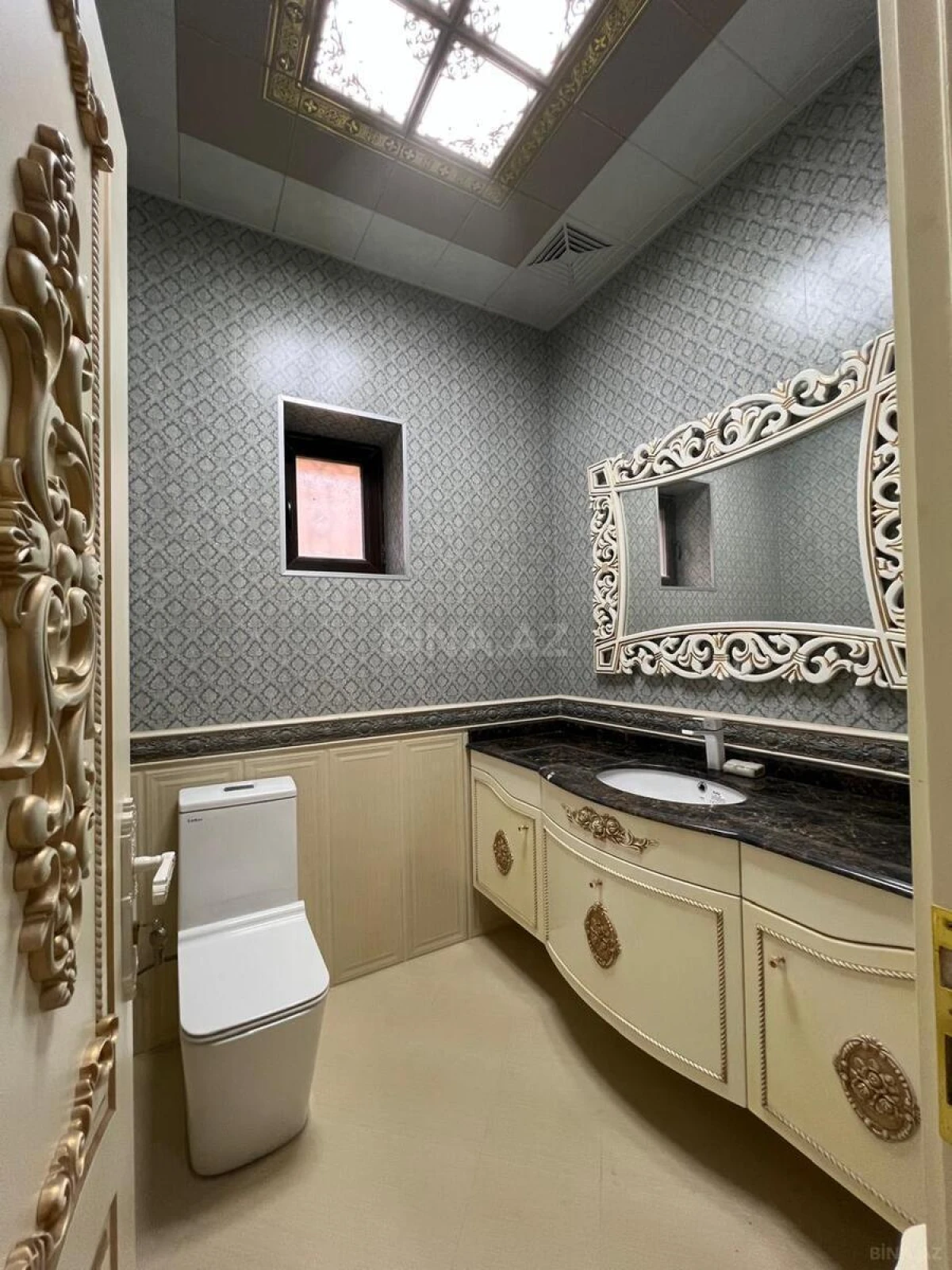 Satılır 7 otaqlı həyət evi 285 m²