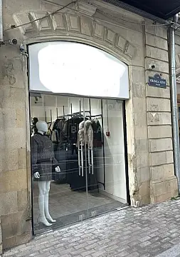 Kirayə verilir obyekt 50 m² — Bakı, Sahil qəs. 50.00 m²