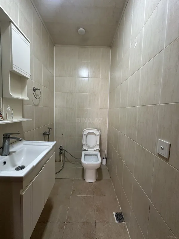 Satılır 6 otaqlı mənzil 320 m²