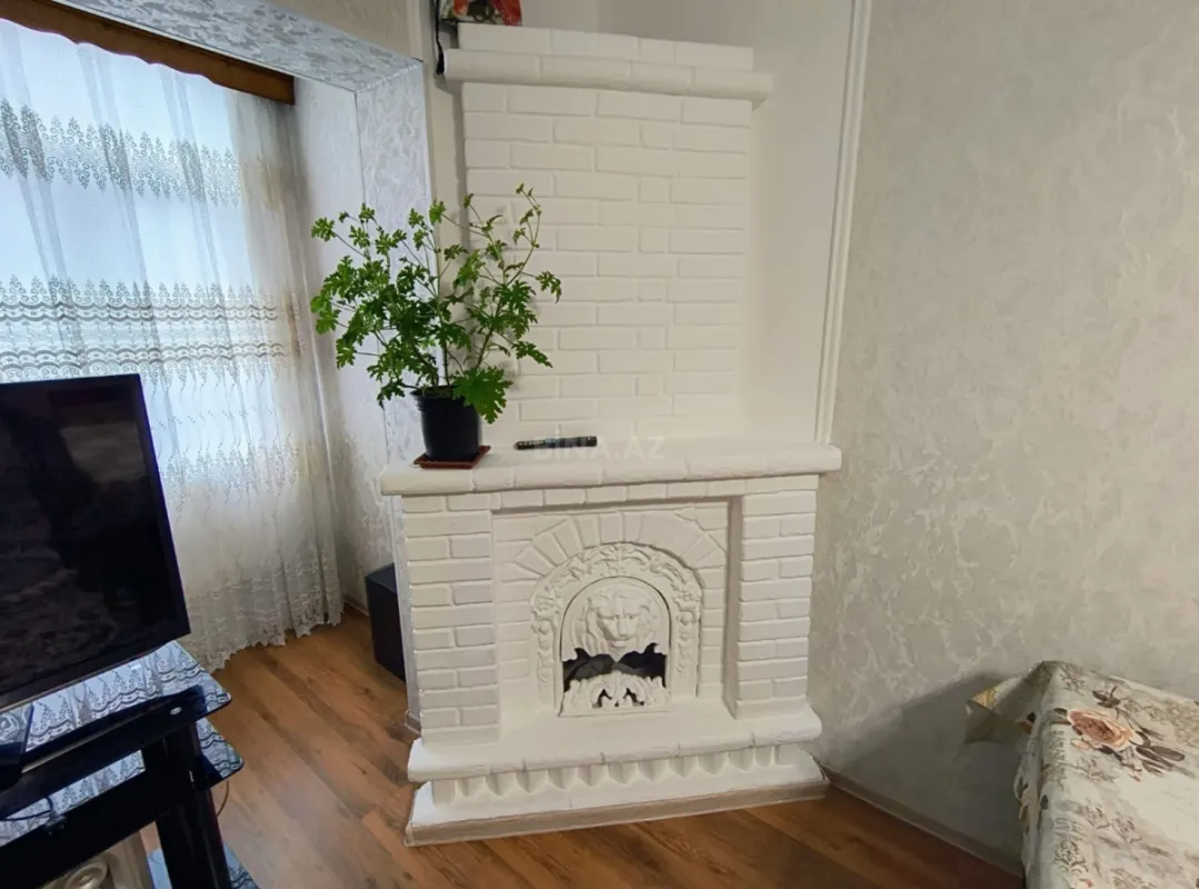 Satılır 4 otaqlı mənzil 90 m²