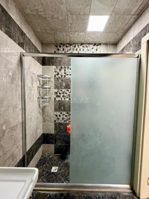 Satılır 3 otaqlı mənzil 110 m²