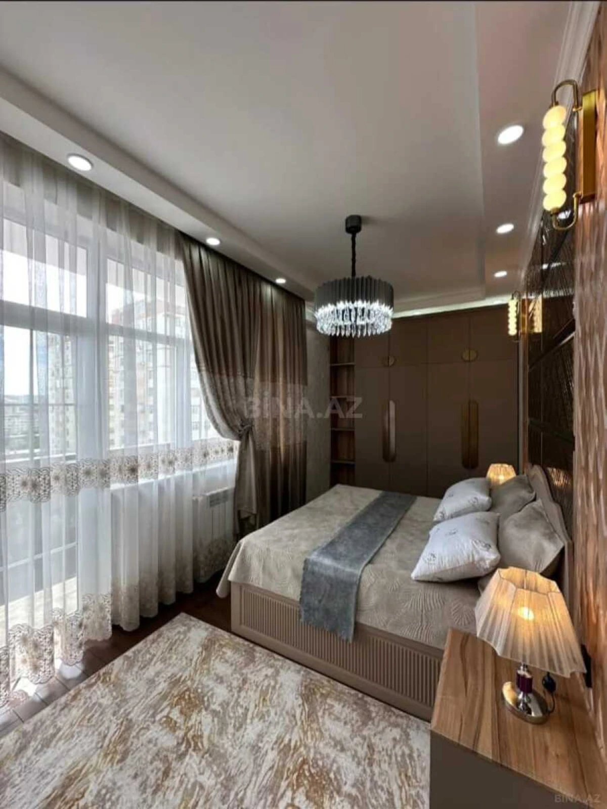 Satılır 3 otaqlı mənzil 127.5 m²