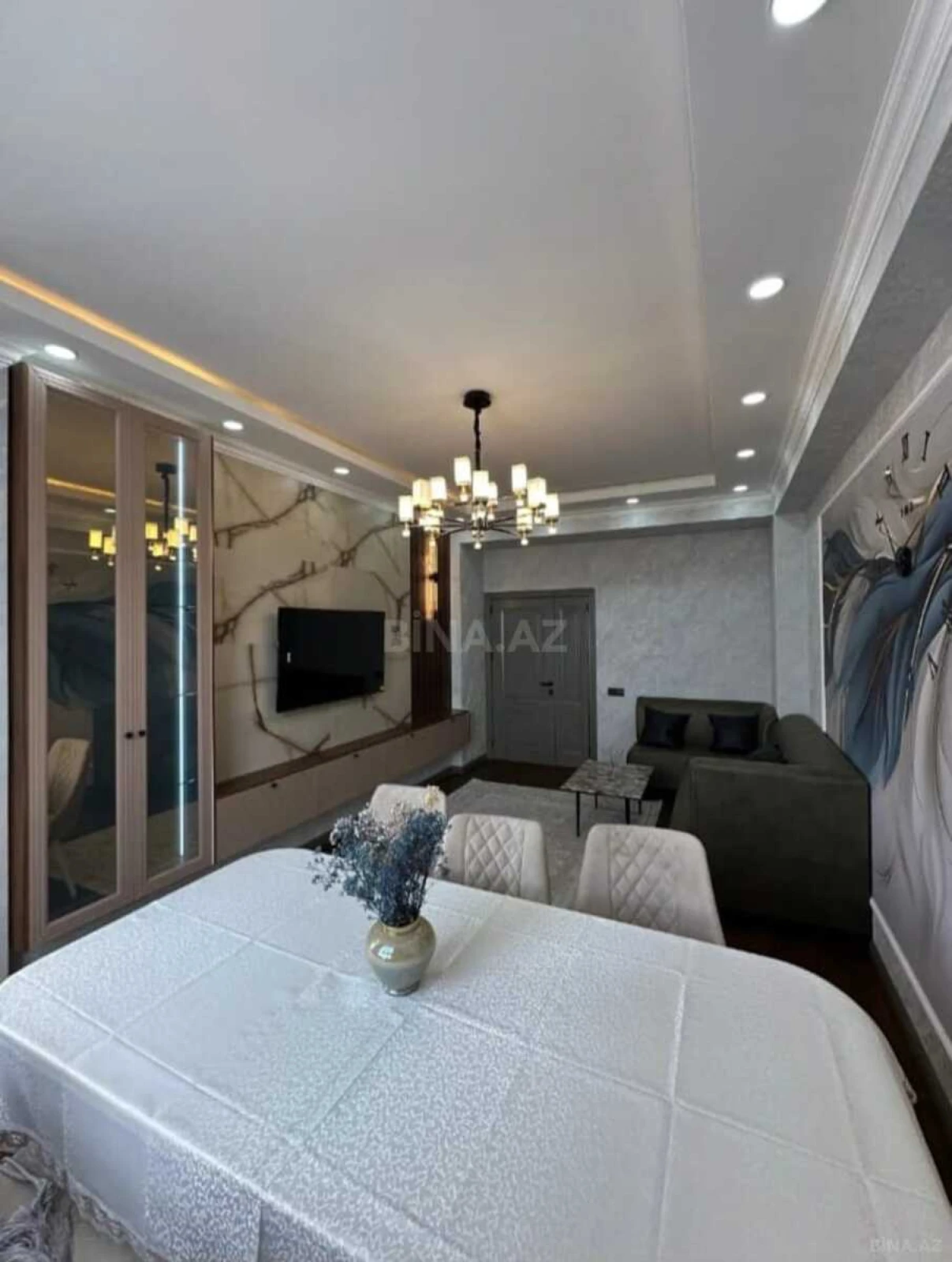 Satılır 3 otaqlı mənzil 127.5 m²