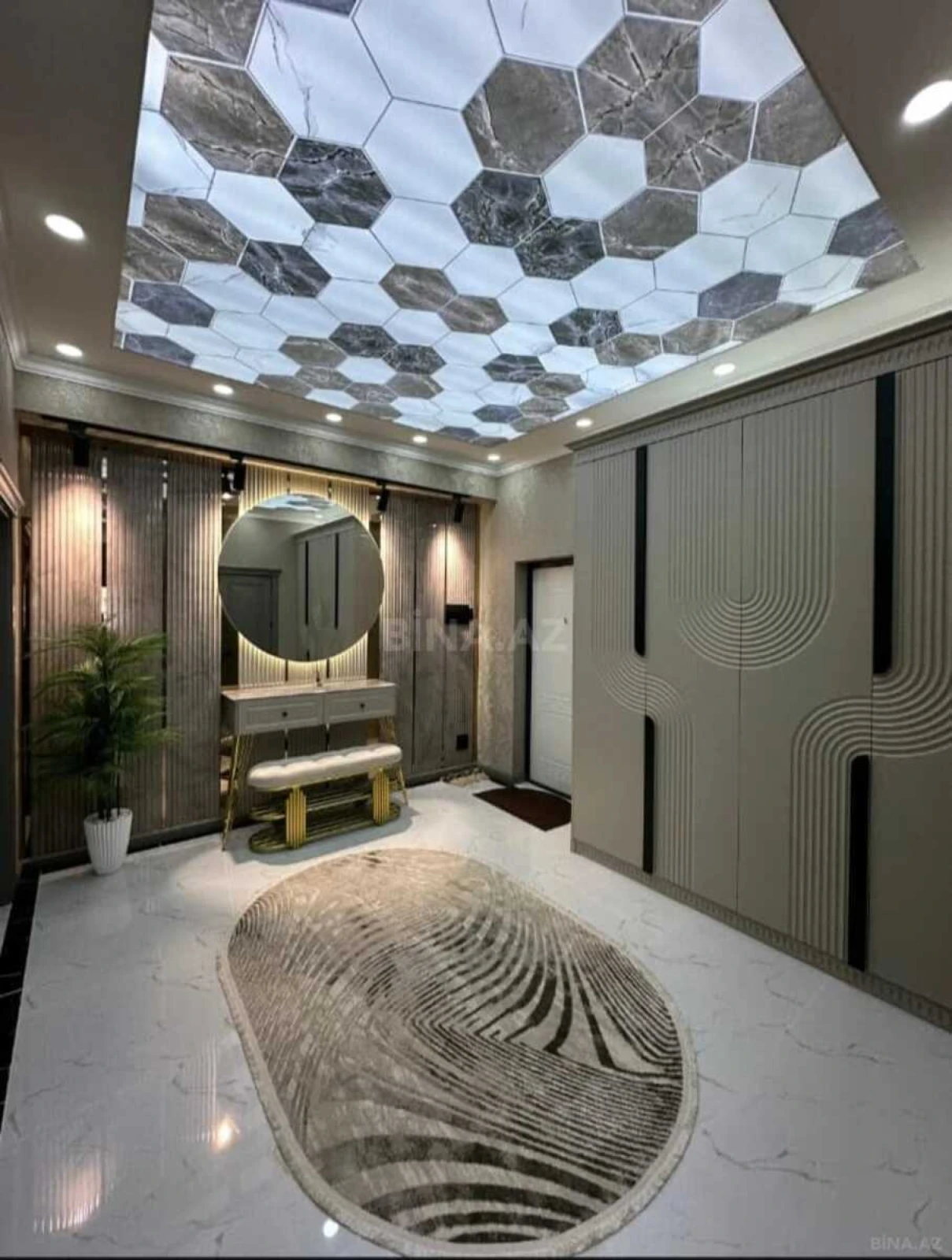 Satılır 3 otaqlı mənzil 127.5 m²