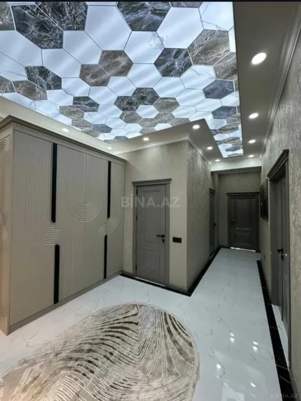 Satılır 3 otaqlı mənzil 127.5 m²