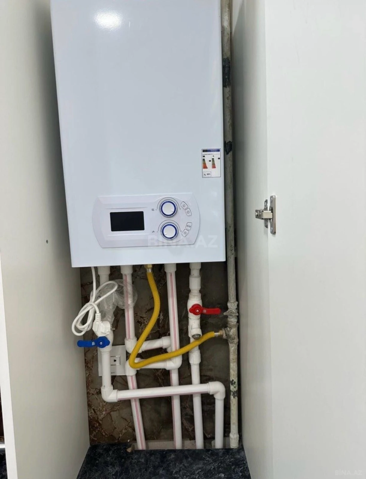 Satılır 2 otaqlı mənzil 55 m²