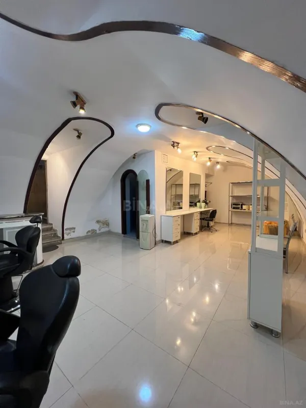 Kirayə verilir obyekt 170 m²