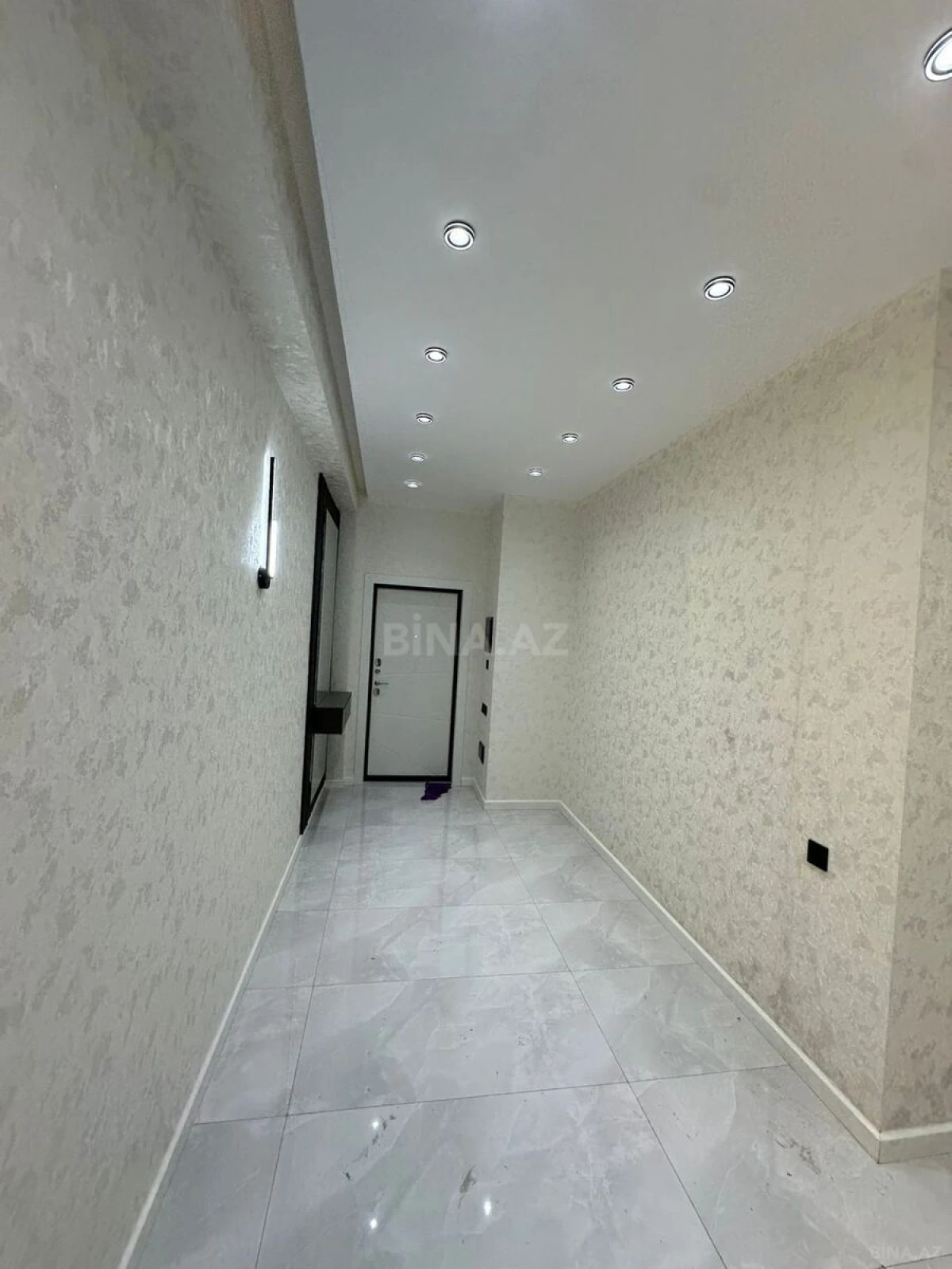 Satılır 4 otaqlı mənzil 125 m²