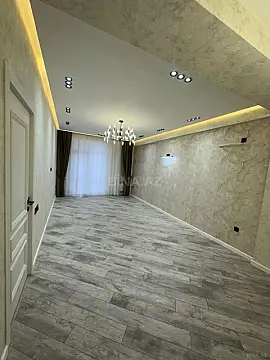 Satılır 4 otaqlı mənzil 125 m²