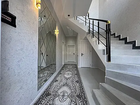 Satılır 5 otaqlı həyət evi 150 m²