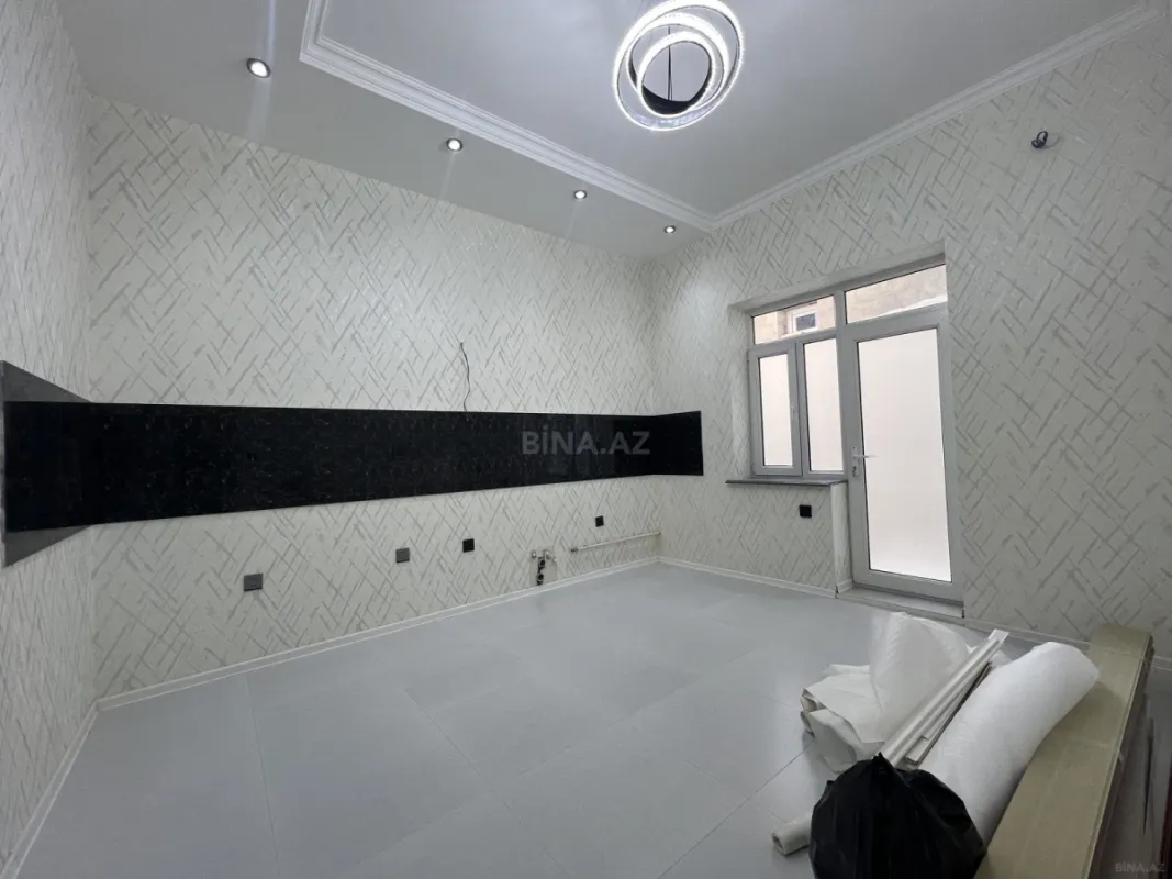 Satılır 5 otaqlı həyət evi 150 m²