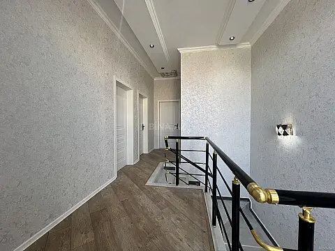 Satılır 5 otaqlı həyət evi 150 m²