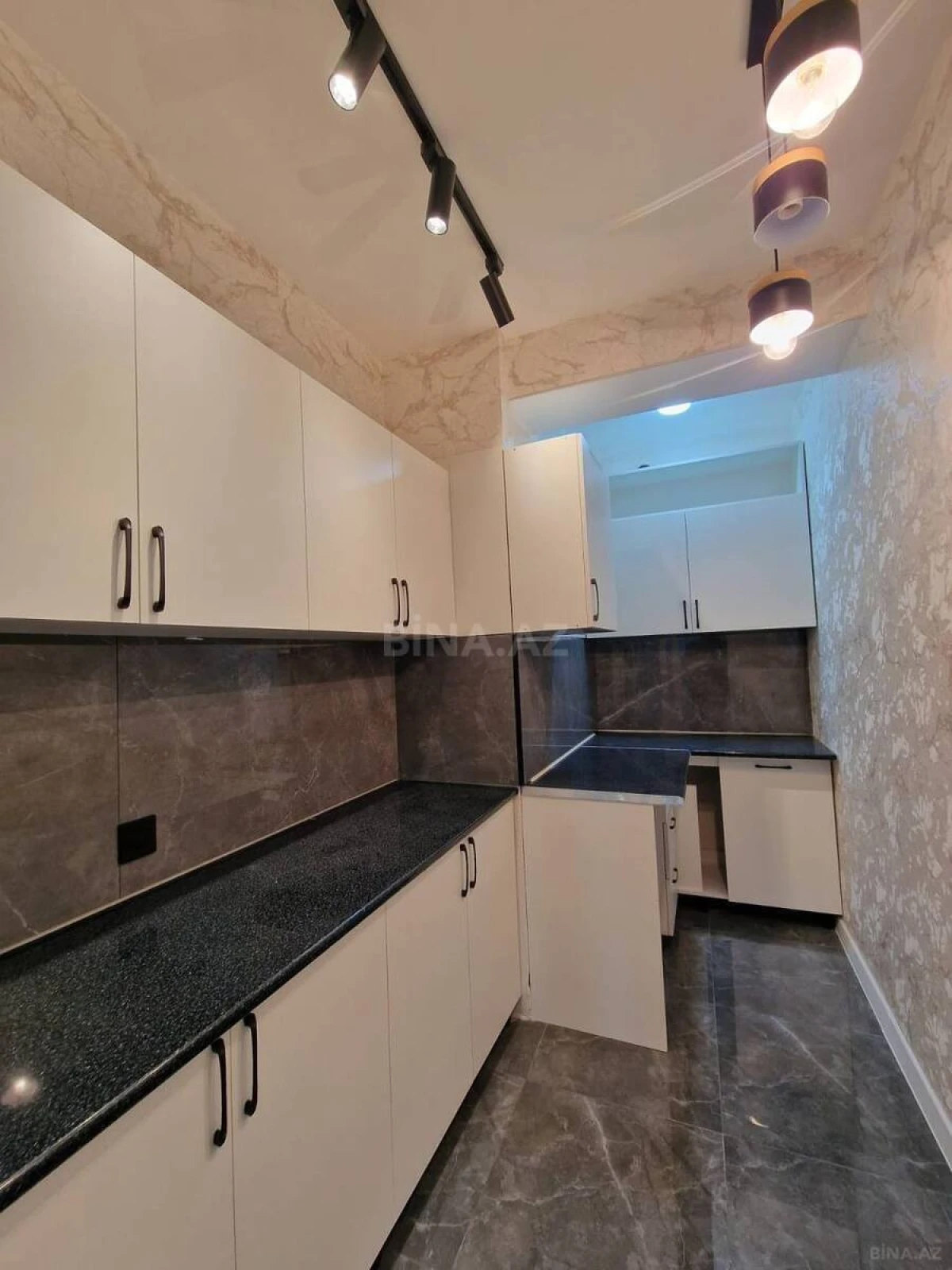 Satılır 2 otaqlı mənzil 60 m²