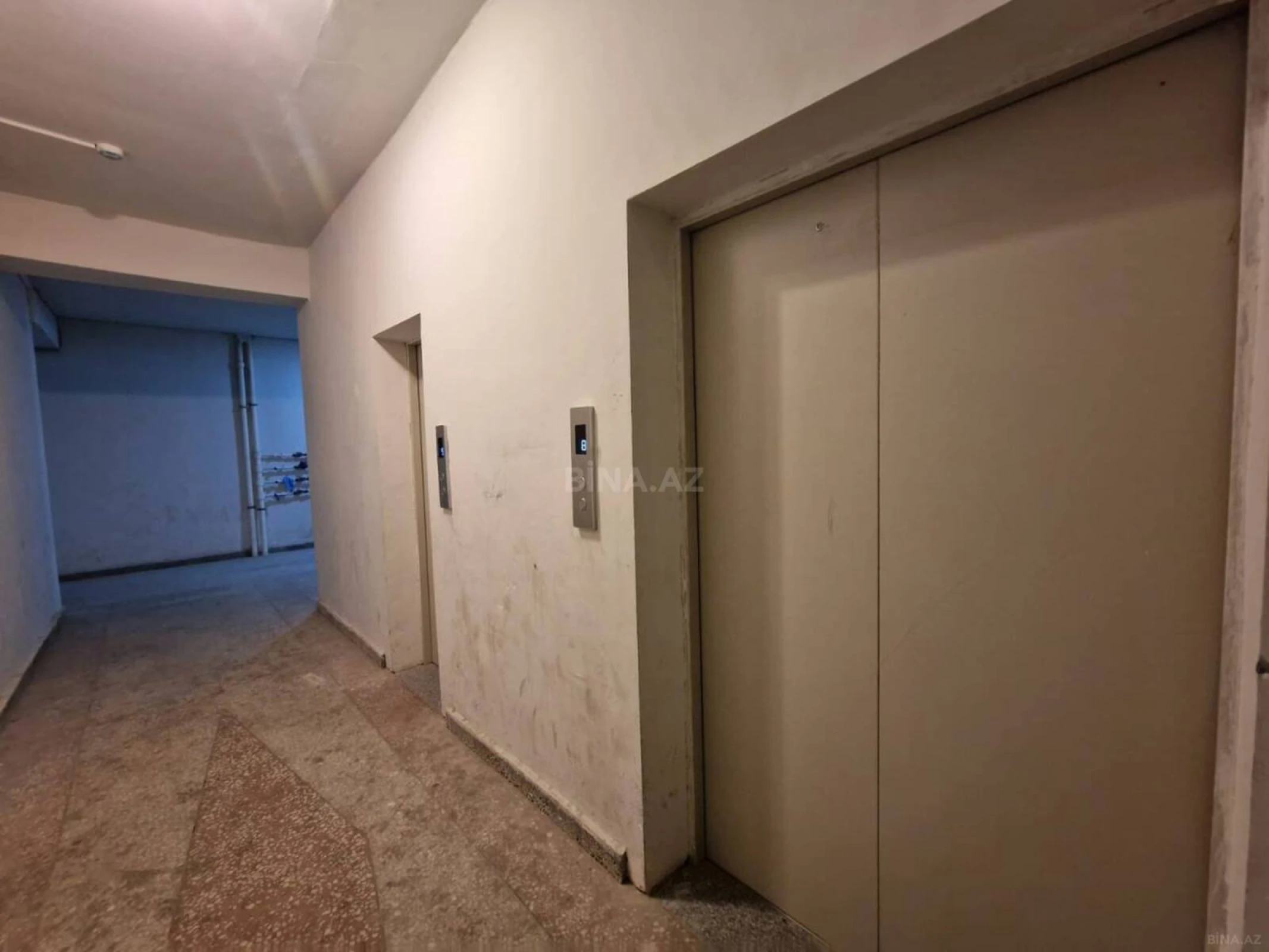 Satılır 2 otaqlı mənzil 60 m²