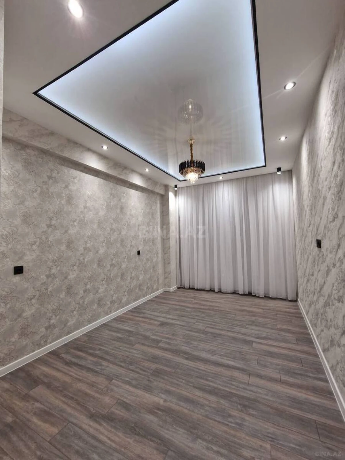 Satılır 2 otaqlı mənzil 60 m²