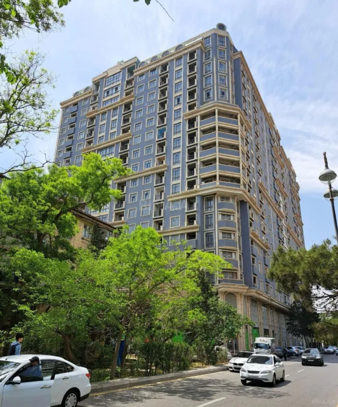 Satılır 3 otaqlı mənzil 81 m²