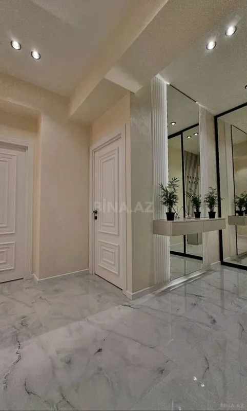 Satılır 3 otaqlı mənzil 81 m²