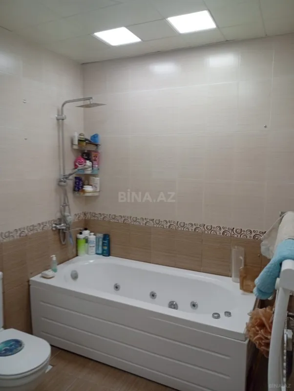 Satılır 3 otaqlı mənzil 125 m²