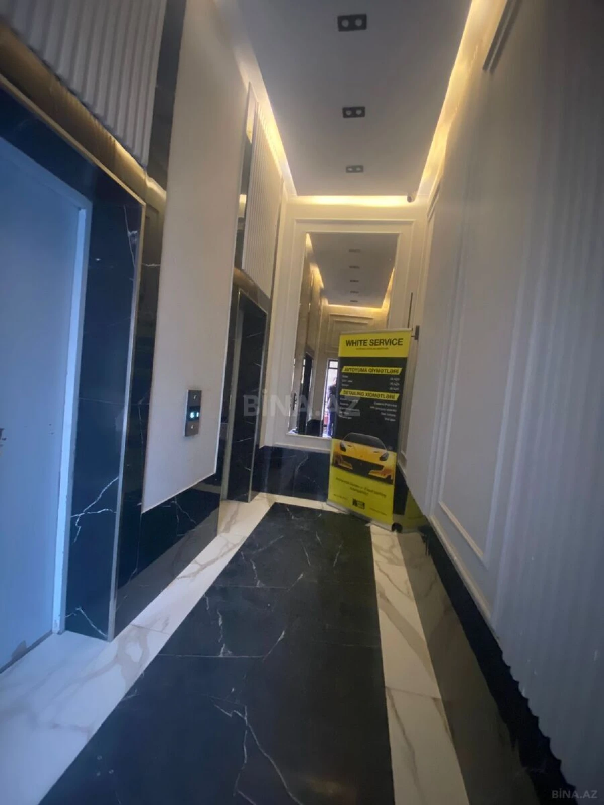 Satılır 3 otaqlı mənzil 132 m²