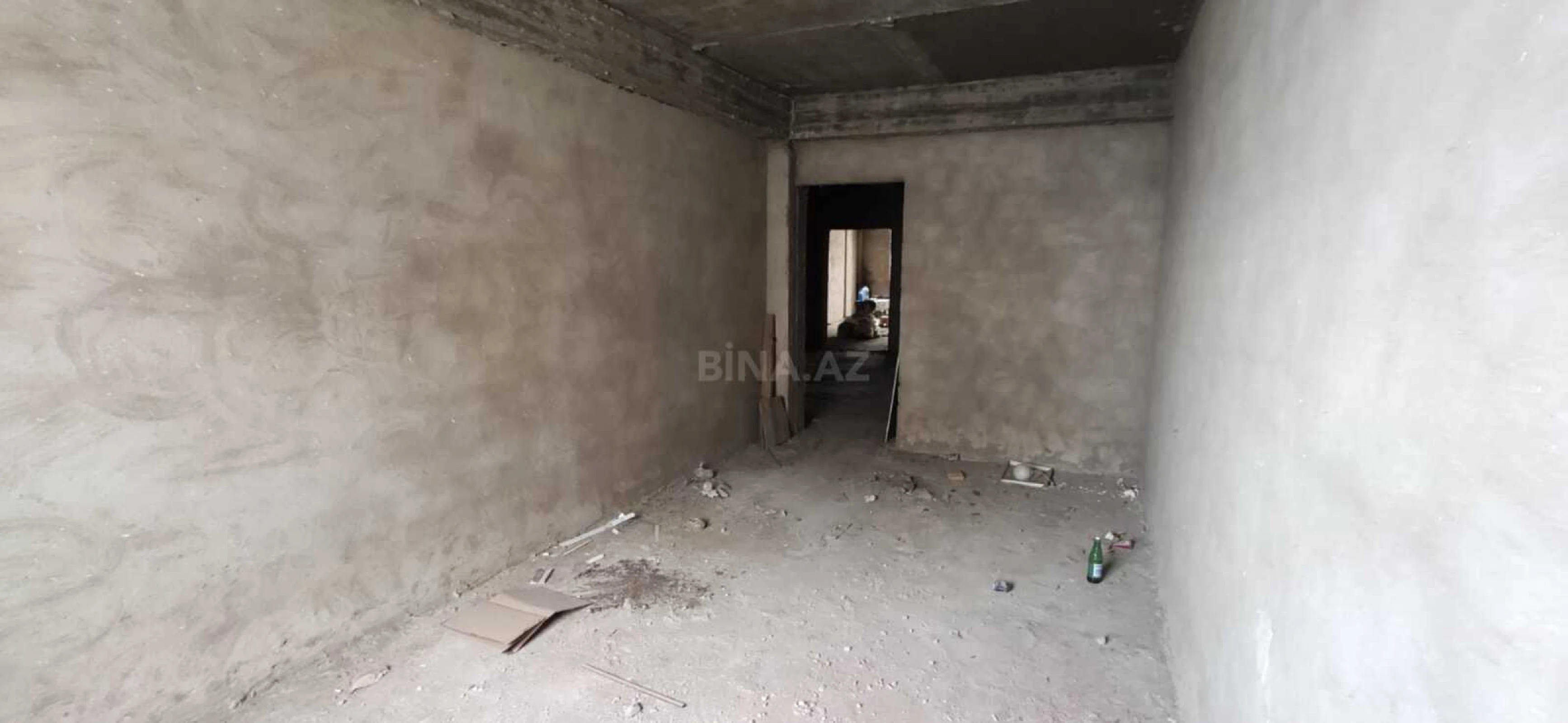 Satılır 4 otaqlı mənzil 150 m²