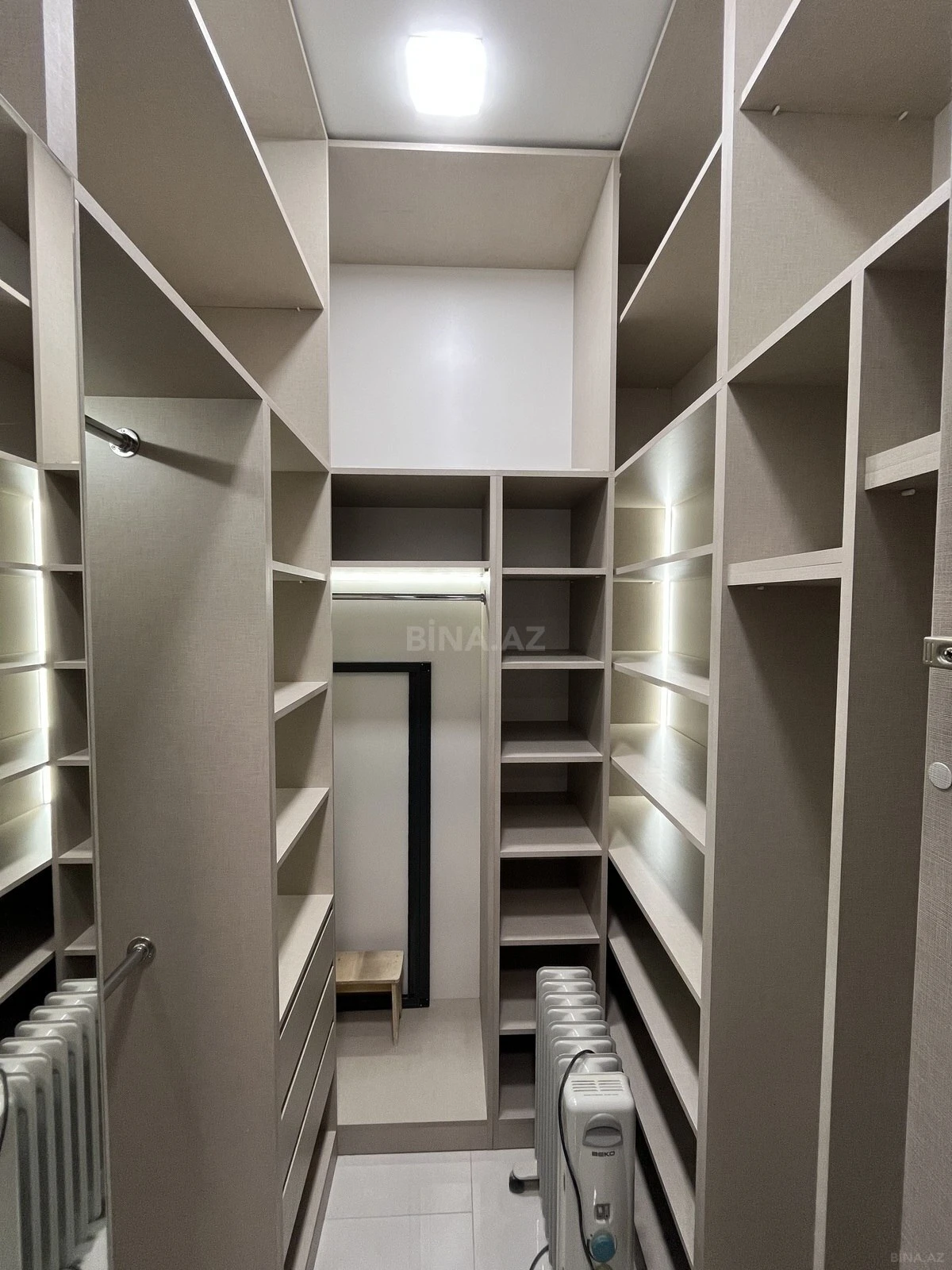 Kirayə verilir 2 otaqlı mənzil 80 m²