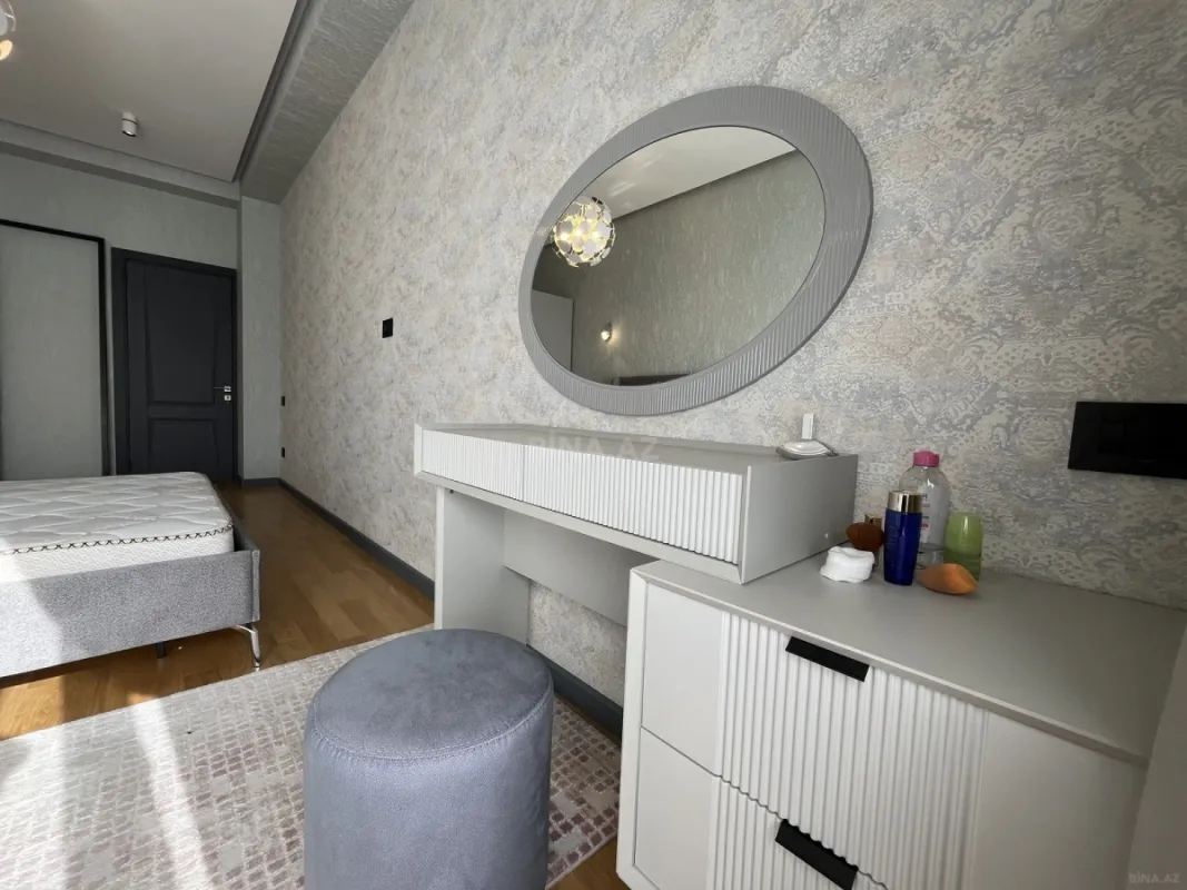 Kirayə verilir 2 otaqlı mənzil 80 m²