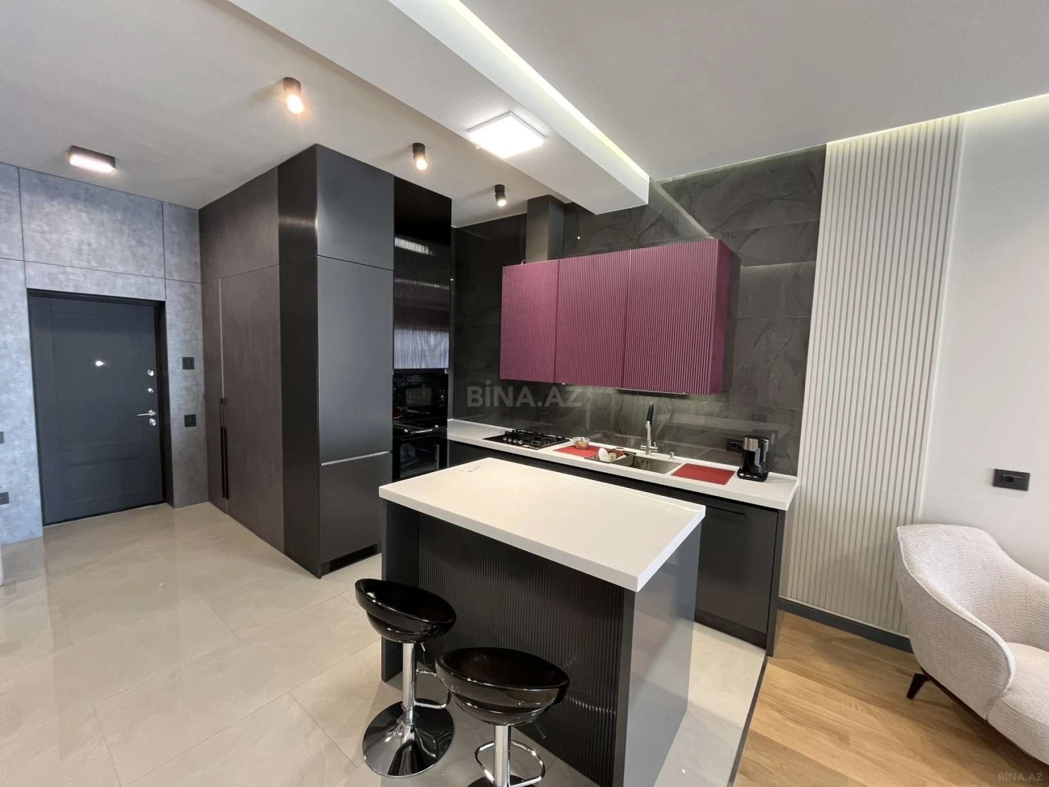 Kirayə verilir 2 otaqlı mənzil 80 m²