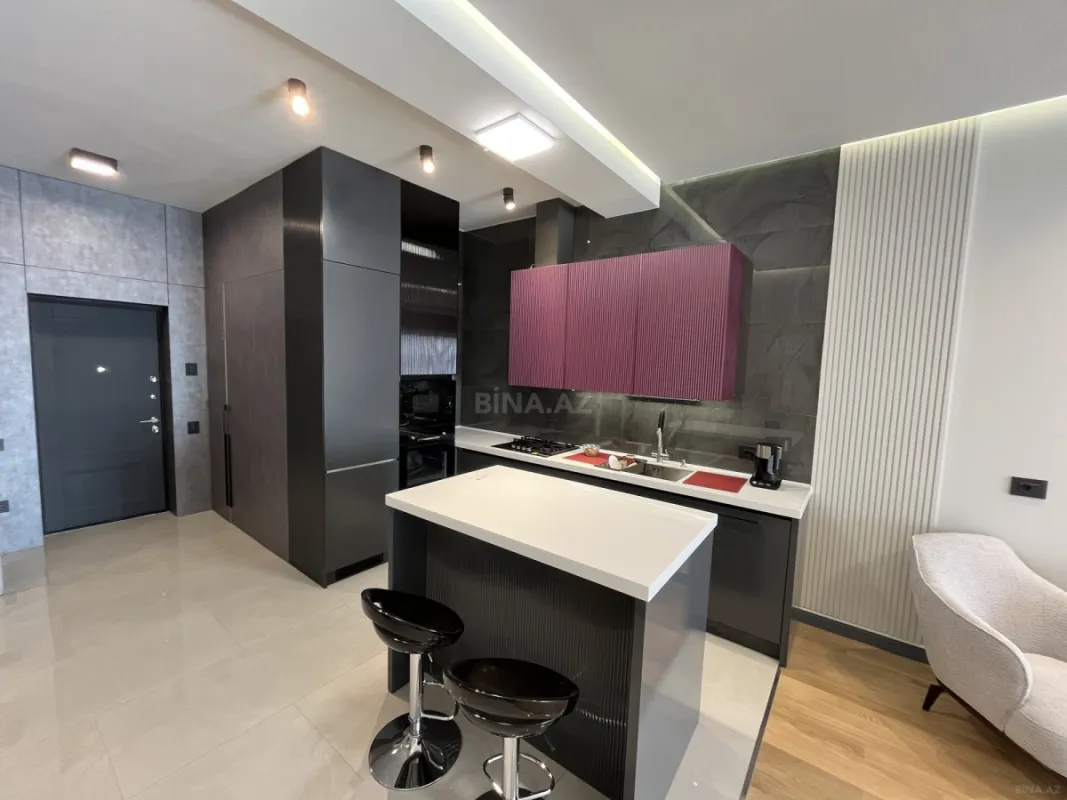 Kirayə verilir 2 otaqlı mənzil 80 m²