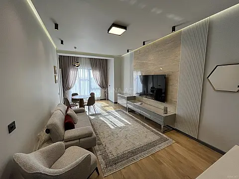 Kirayə verilir 2 otaqlı mənzil 80 m²