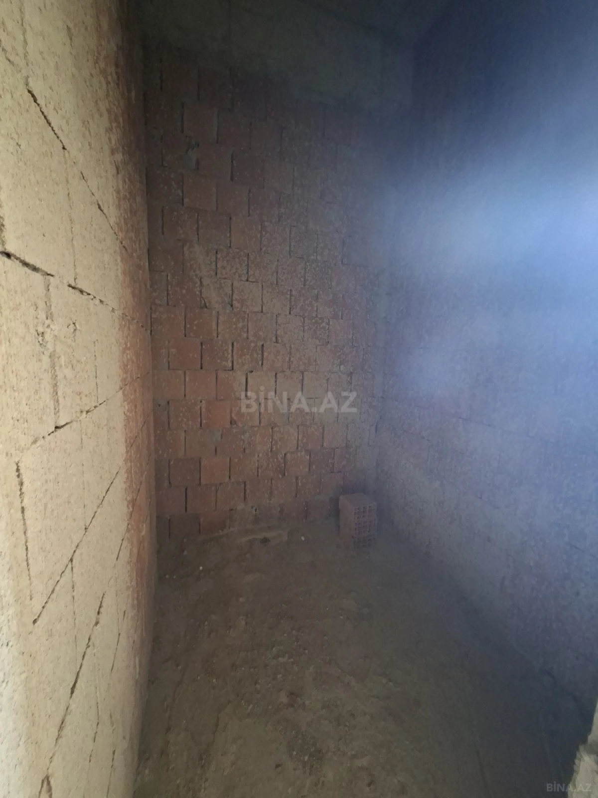 Satılır 3 otaqlı mənzil 96 m²