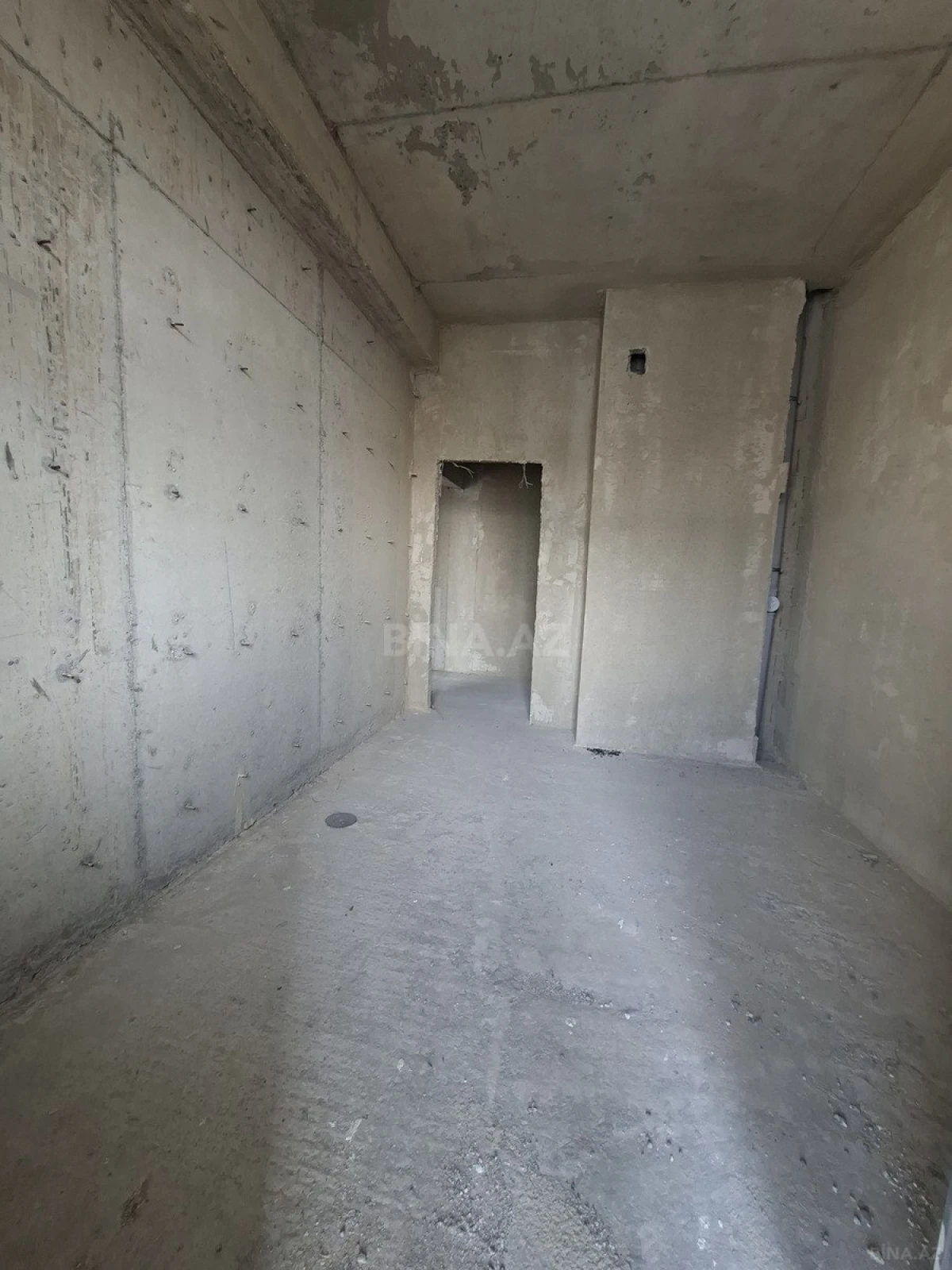 Satılır 3 otaqlı mənzil 96 m²