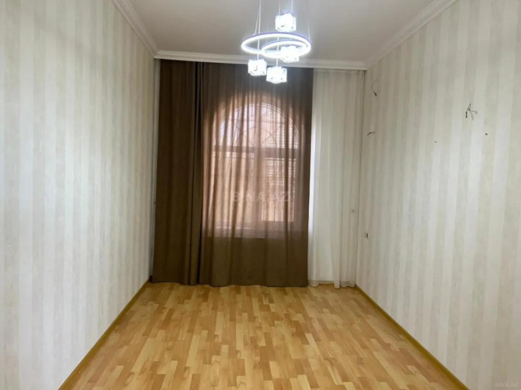 Kirayə verilir 5 otaqlı həyət evi 300 m²