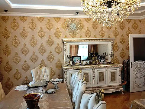 Satılır 4 otaqlı mənzil 145 m²