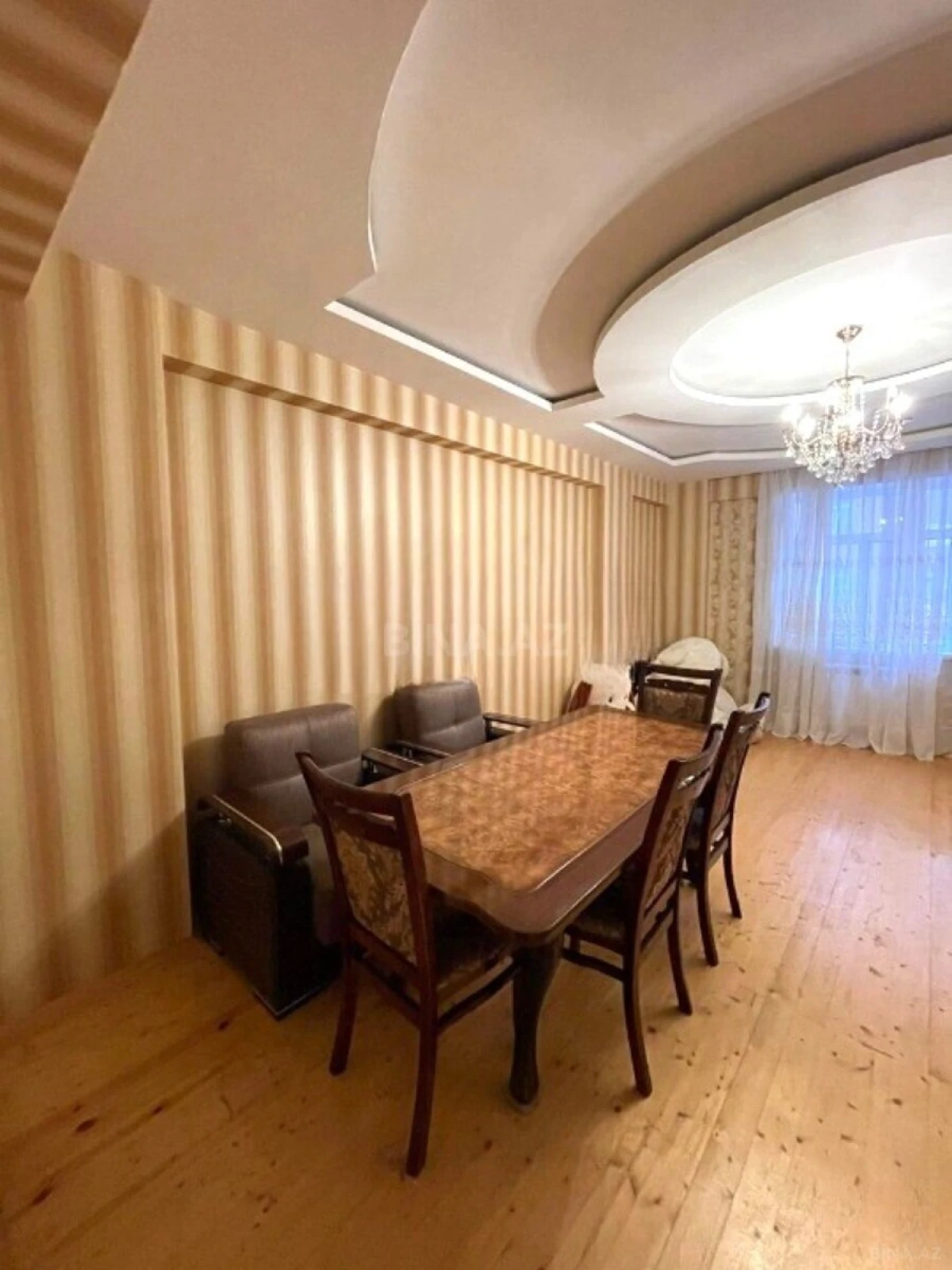 Satılır 2 otaqlı mənzil 70 m²