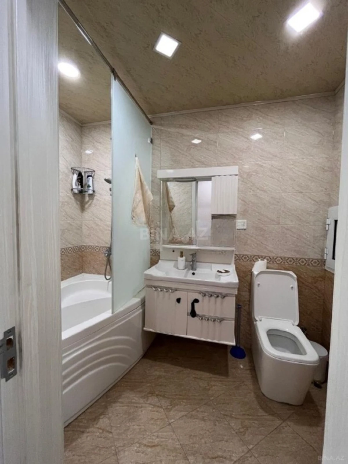 Satılır 2 otaqlı mənzil 70 m²