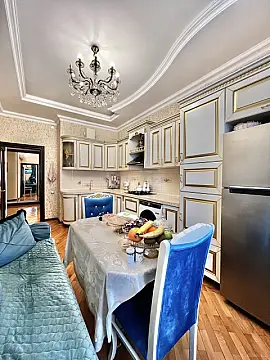 Satılır 3 otaqlı mənzil 152 m²