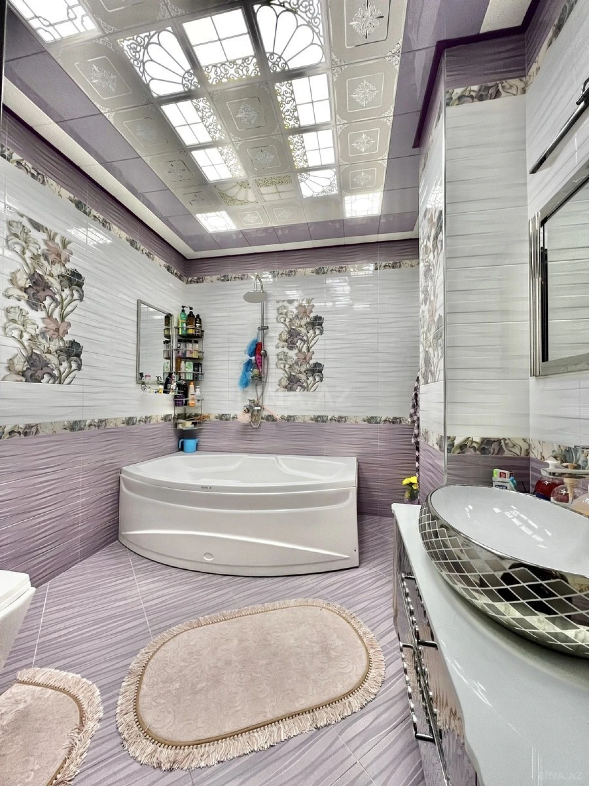 Satılır 3 otaqlı mənzil 152 m²