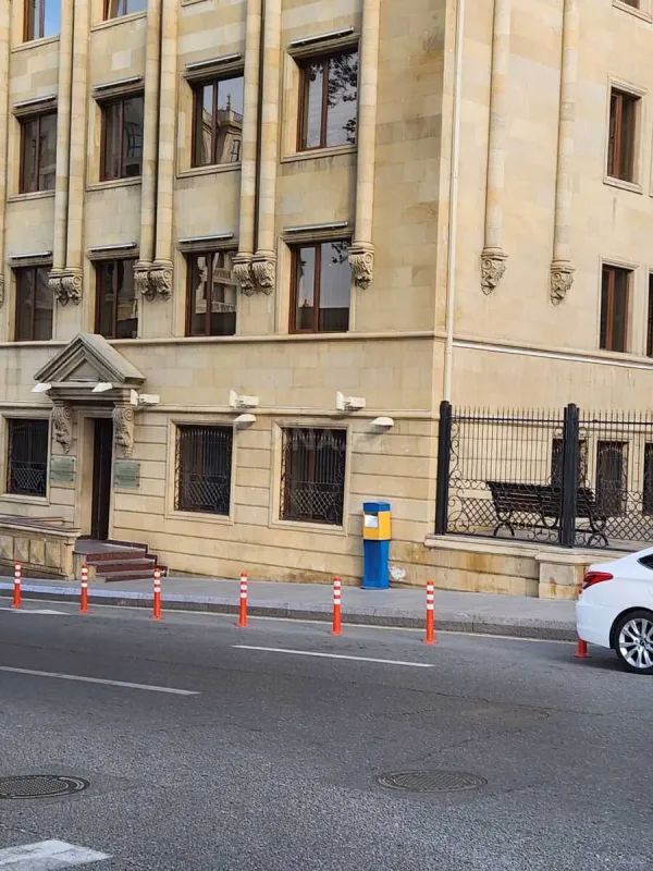 Kirayə verilir 2 otaqlı ofis 35 m²