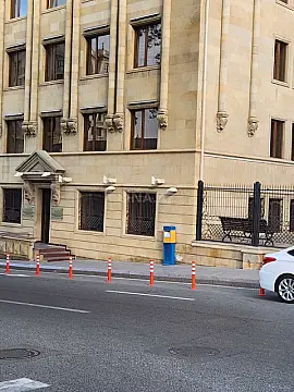 Kirayə verilir 2 otaqlı ofis 35 m²