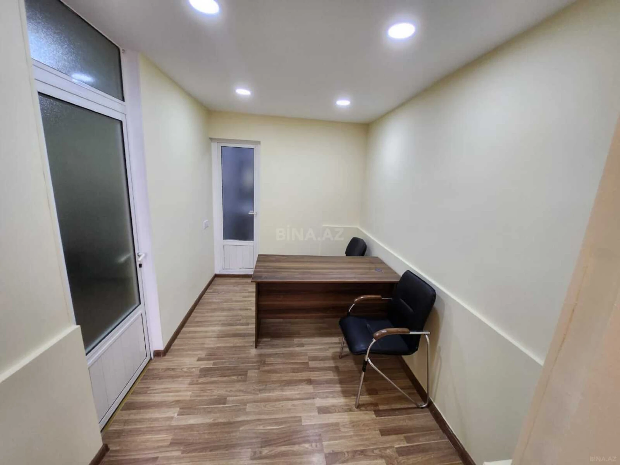 Kirayə verilir 2 otaqlı ofis 35 m²
