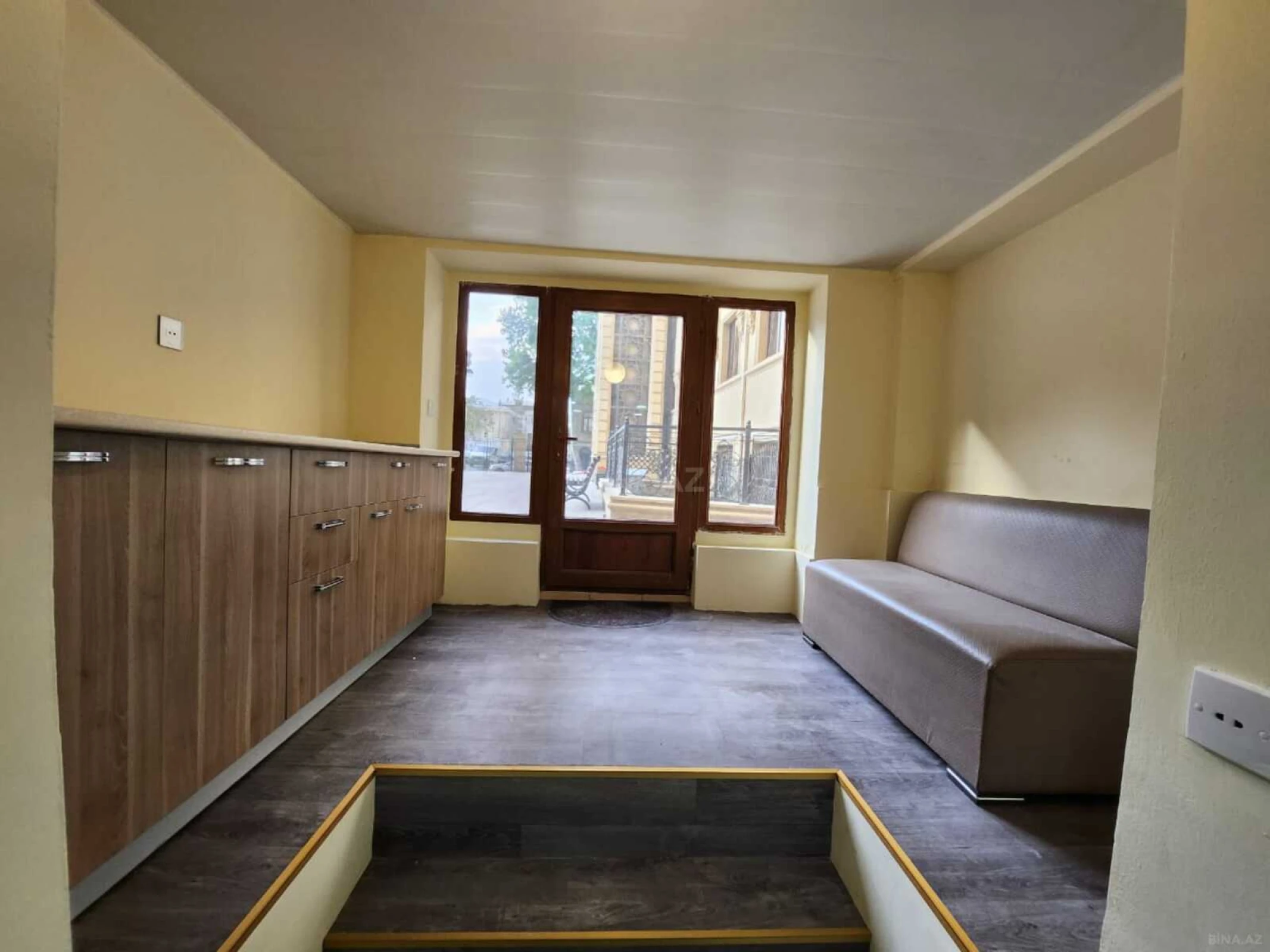 Kirayə verilir 2 otaqlı ofis 35 m²