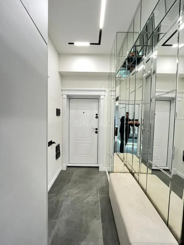 Satılır 2 otaqlı mənzil 70 m²