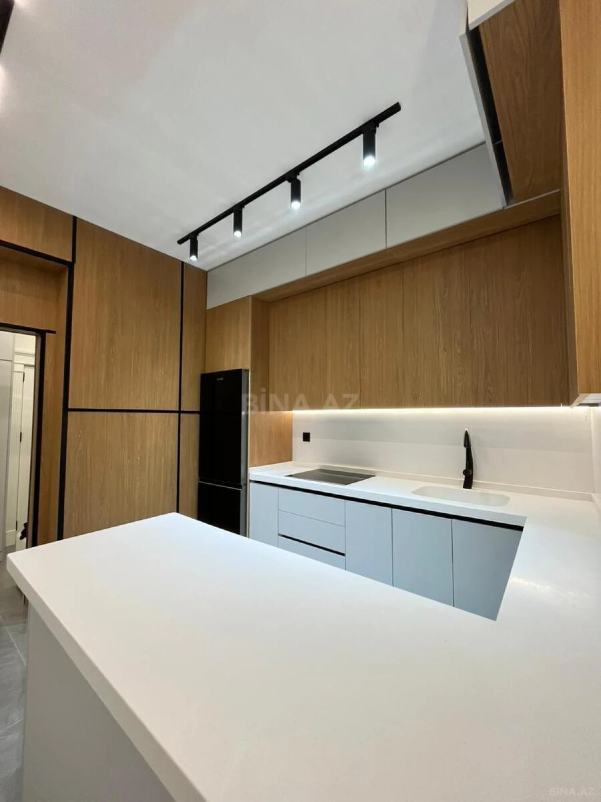 Satılır 2 otaqlı mənzil 70 m²