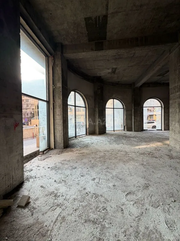 Satılır obyekt 125 m²