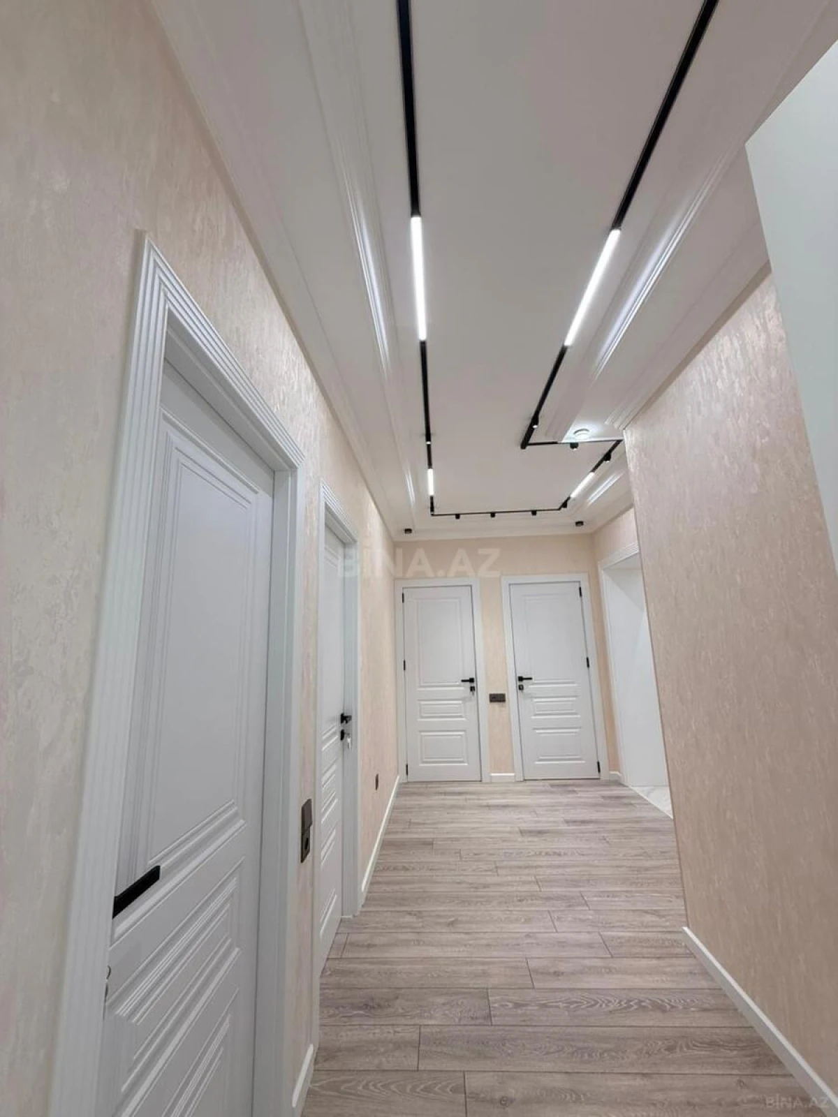 Kirayə verilir 3 otaqlı mənzil 148 m²