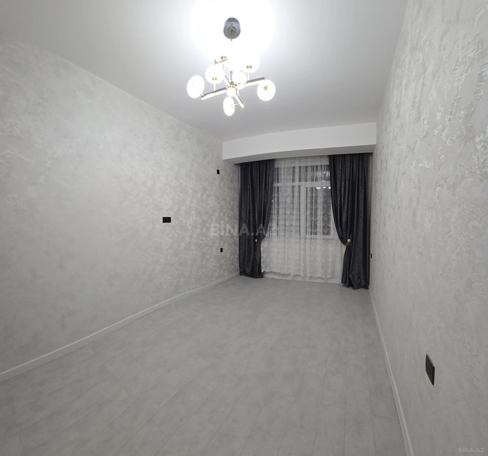 Satılır 2 otaqlı mənzil 56 m²