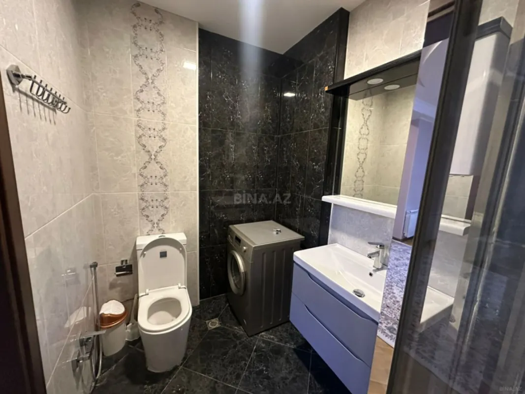 Kirayə verilir 4 otaqlı mənzil 200 m²